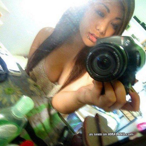 Asian girlfriends in sexy self-shot pics